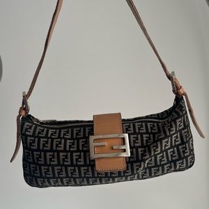 Vintage Fendi Baguette (Zucca)
